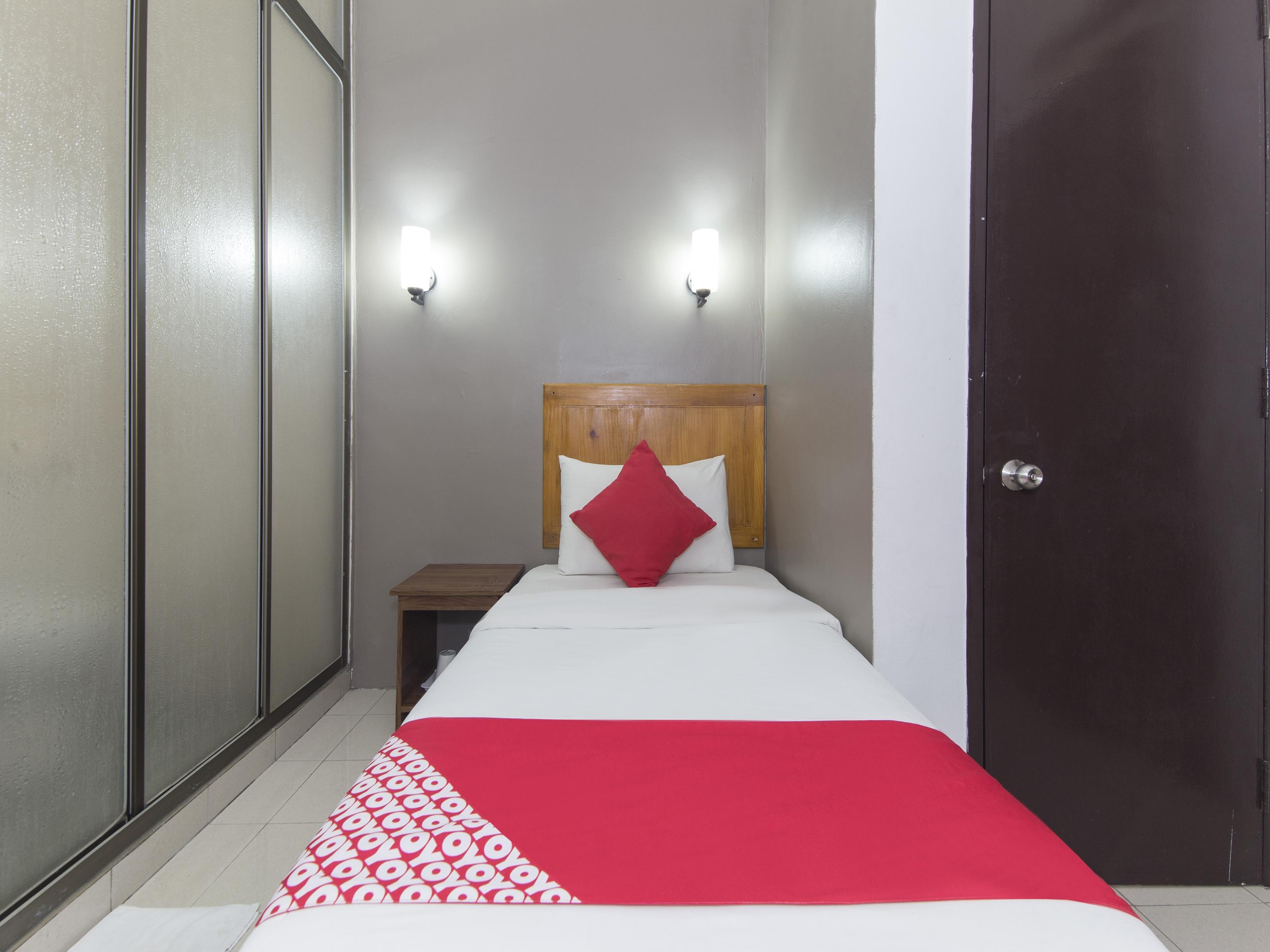 Super Oyo 502 Midah Inn Puchong Extérieur photo